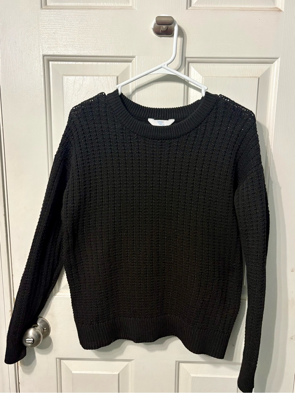 Time and Tru Black Crewneck Knit Sweater